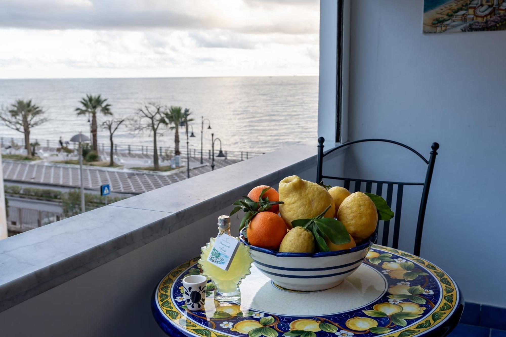 Maiori Apartment By Marcel Esterno foto